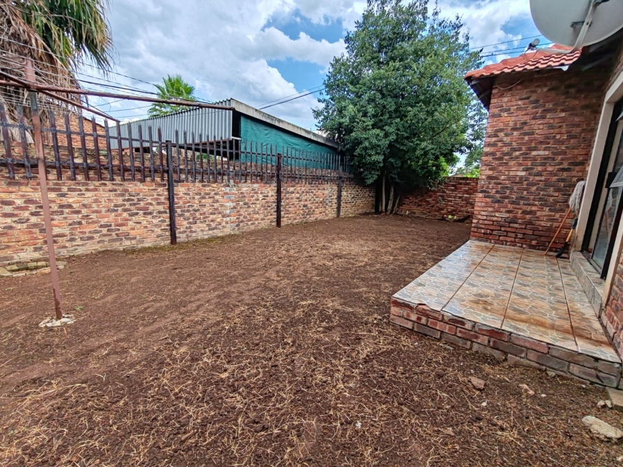 2 Bedroom Property for Sale in Miederpark North West